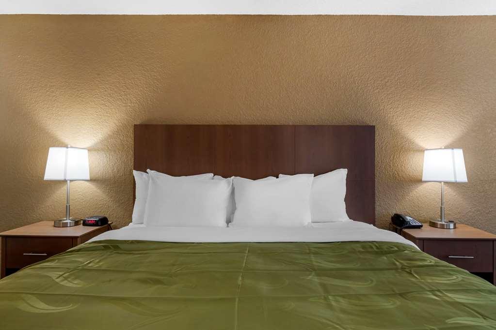 Quality Inn Saint Petersburg North-Tampa Bay Habitación foto